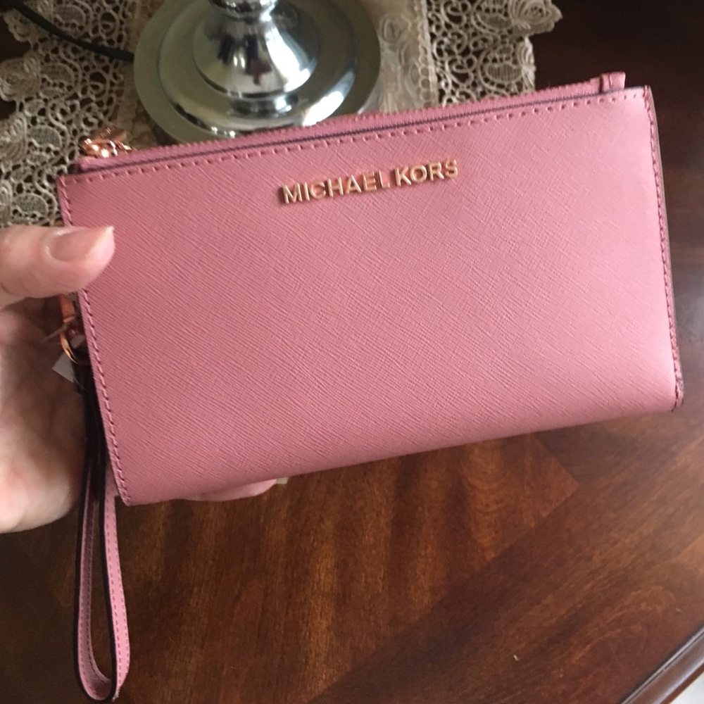 Last one✨Michael Kors jet set wallet Wristlet - Picture 5 of 8